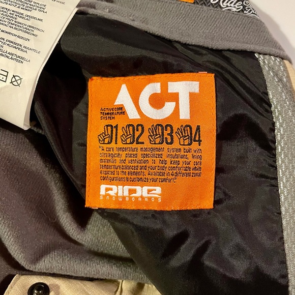 Ride Snowboard Pants Mens Small Tan (Pic 4 Stain) - Picture 7 of 11